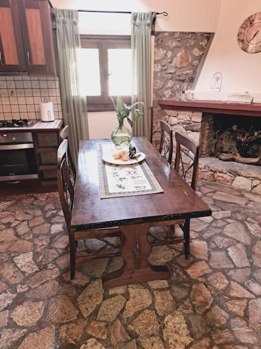 Fragosiko - Rustic Retreat In Kefalonia อาร์กอสโตลี ภายนอก รูปภาพ